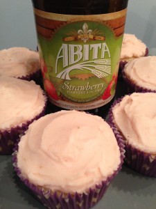 Abita-Strawberry-Boozy-Cupcakes