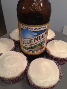 Blue-Moon-Boozy-Cupcakes